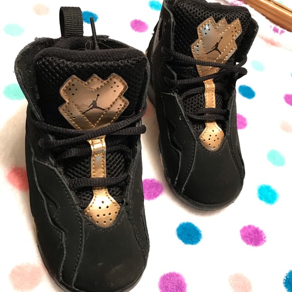 Toddler True Flight Jordan’s - Picture 1 of 3